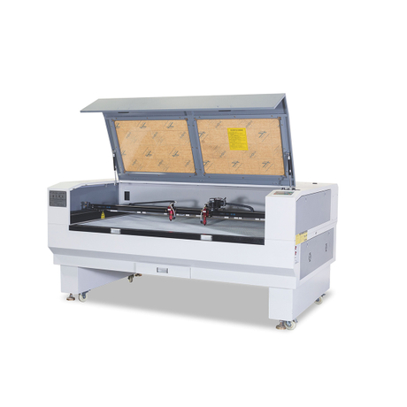 Machine de d&eacute;coupe laser CO2.jpg